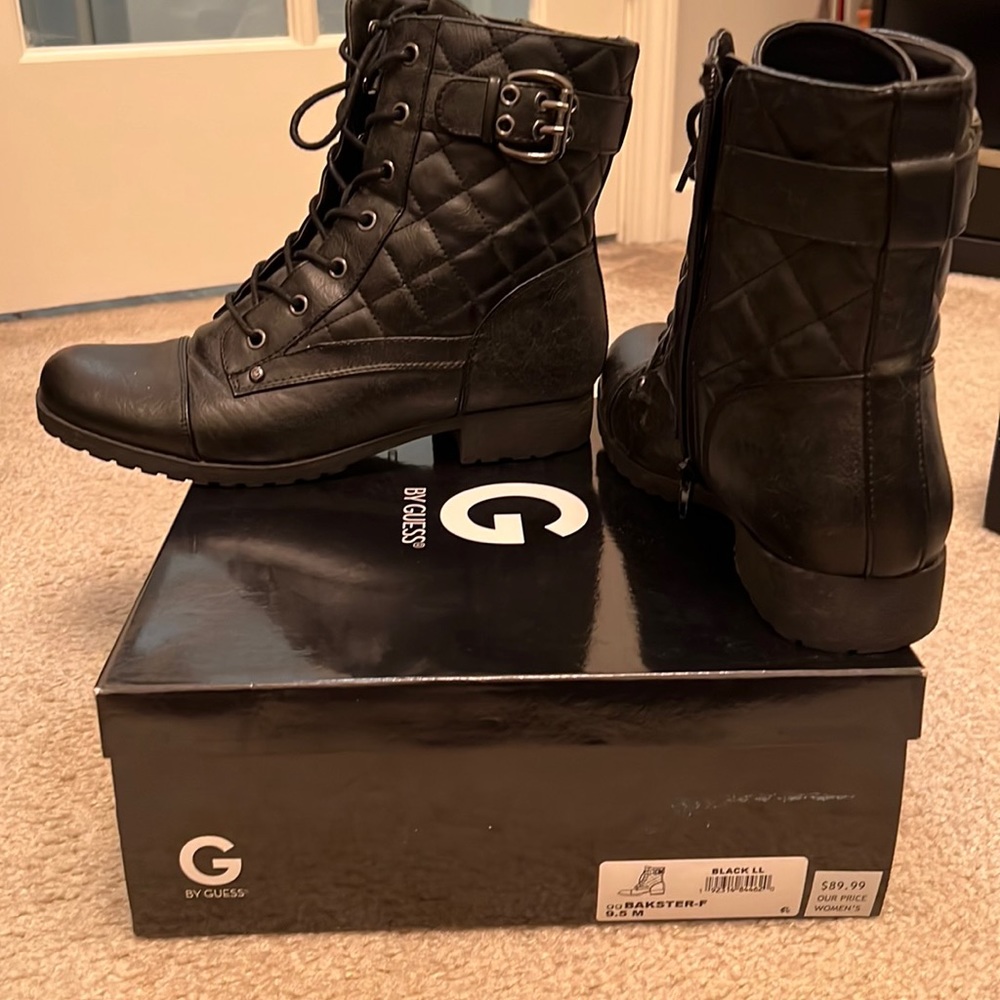 Women gently use guess brand black combat boots style size size 8